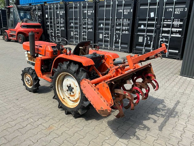 Kubota b1600 4x4 minitractor - afbeelding 18 van  24