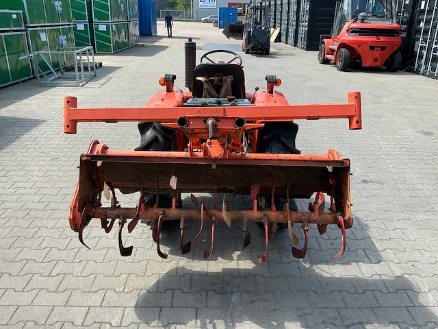 Kubota b1600 4x4 minitractor - afbeelding 23 van  24