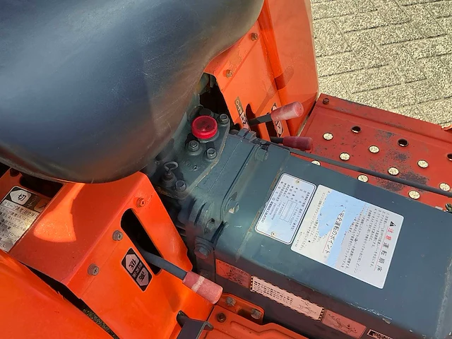 Kubota b1702 ( 4wd ) minitractor - afbeelding 15 van  15