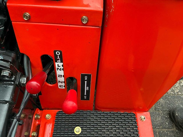 Kubota b1702 minitractor - afbeelding 2 van  16