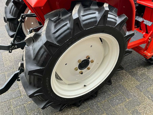 Kubota b1702 minitractor - afbeelding 9 van  16