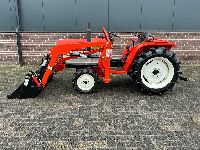 Kubota b1702 minitractor - afbeelding 10 van  16