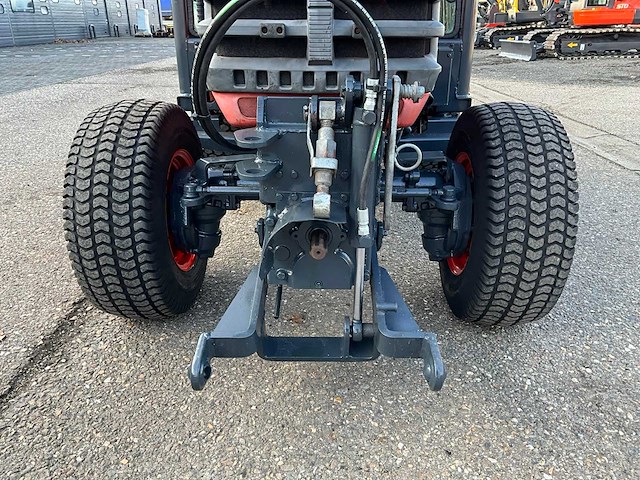 Kubota b2100 hydrostatische 4wd minitractor t-54-bvs - afbeelding 4 van  30