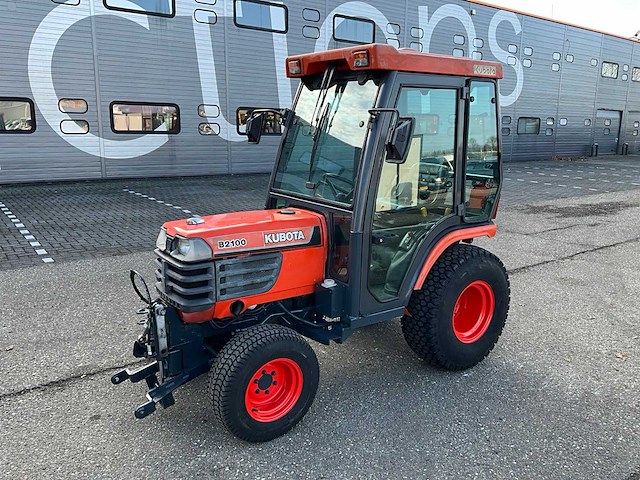 Kubota b2100 hydrostatische 4wd minitractor t-54-bvs - afbeelding 22 van  30