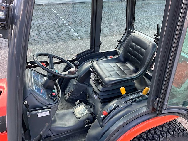 Kubota b2100 hydrostatische 4wd minitractor t-54-bvs - afbeelding 10 van  30