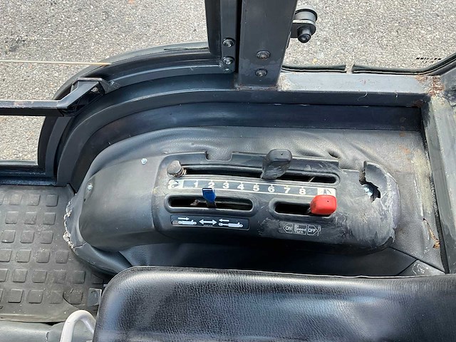 Kubota b2100 hydrostatische 4wd minitractor t-54-bvs - afbeelding 14 van  30