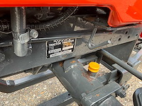 Kubota b2400hd hydrostatische 4wd minitractor met frontschuif - afbeelding 21 van  28