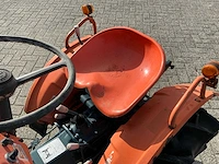 Kubota b5000 ( 4wd ) minitractor - afbeelding 12 van  15