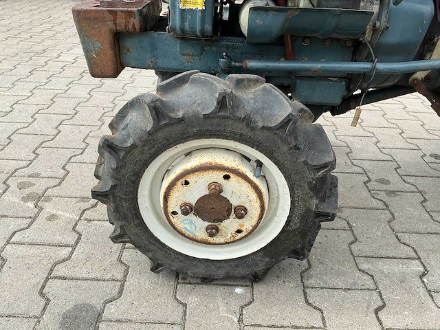 Kubota b5000 4x4 minitractor - afbeelding 7 van  19