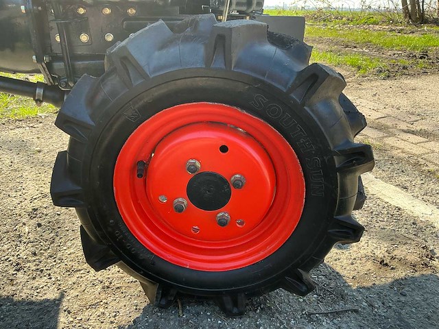 Kubota b5000 minitractor - afbeelding 14 van  17