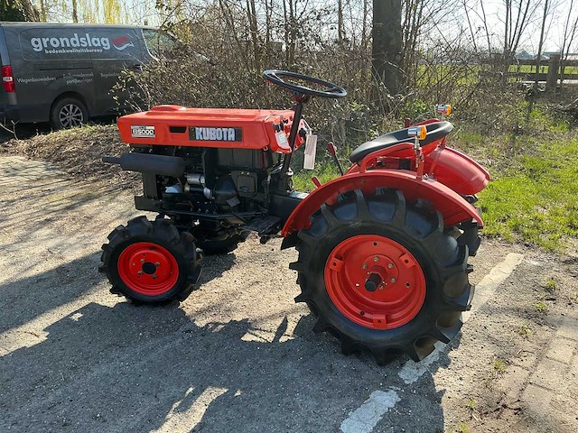 Kubota b5000 minitractor - afbeelding 2 van  17