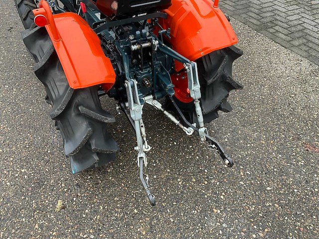Kubota b6001 4wd minitractor - afbeelding 23 van  23
