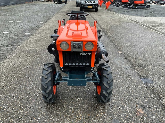 Kubota b6001 4wd minitractor - afbeelding 18 van  23