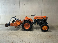 Kubota b7000 minitractor - afbeelding 4 van  15