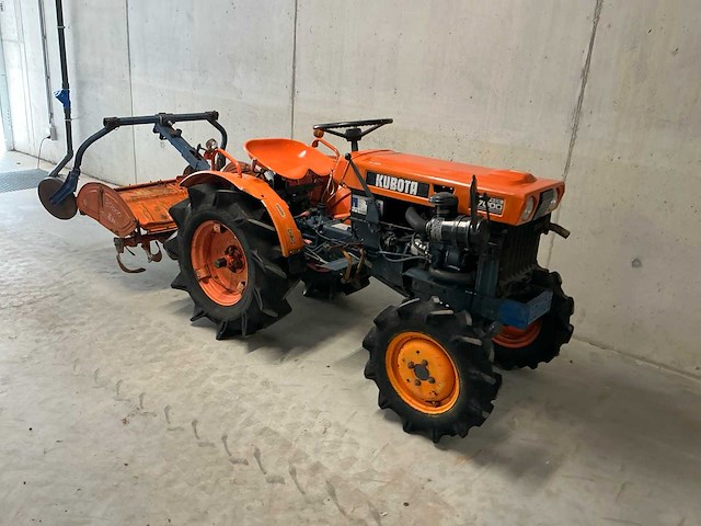 Kubota b7000 minitractor - afbeelding 6 van  15