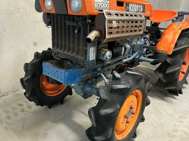 Kubota b7000 minitractor - afbeelding 13 van  15