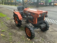 Kubota b7001 4wd compacttractor – 14 pk – 3-cilinder diesel - afbeelding 19 van  23