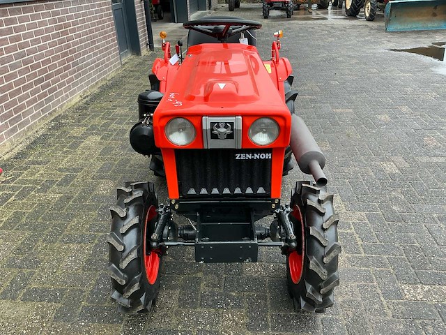 Kubota b7001 4wd minitractor - afbeelding 15 van  17