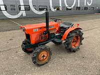 Kubota b7001 4wd minitractor - afbeelding 1 van  20