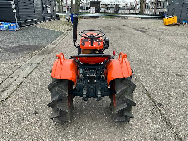 Kubota b7001 4wd minitractor - afbeelding 15 van  20