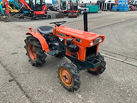 Kubota b7001 4wd minitractor - afbeelding 18 van  20