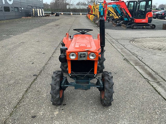 Kubota b7001 4wd minitractor - afbeelding 19 van  20
