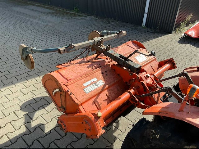 Kubota b7001 4x4 minitractor - afbeelding 2 van  14