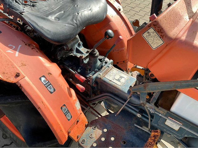 Kubota b7001 4x4 minitractor - afbeelding 4 van  14