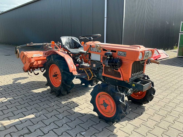 Kubota b7001 4x4 minitractor - afbeelding 7 van  14