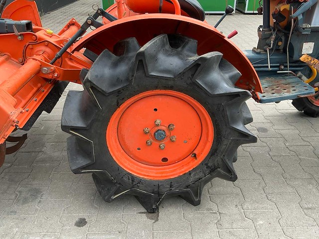 Kubota b7001 4x4 minitractor - afbeelding 4 van  25