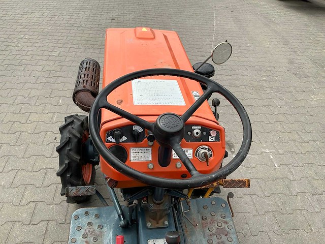 Kubota b7001 4x4 minitractor - afbeelding 9 van  25