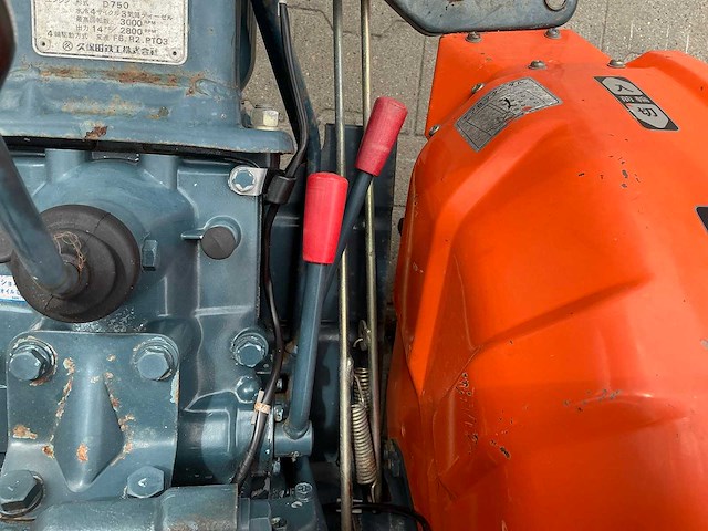 Kubota b7001 4x4 minitractor - afbeelding 15 van  25