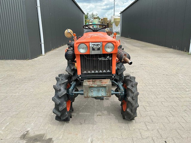 Kubota b7001 4x4 minitractor - afbeelding 19 van  25