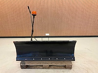 Kubota b7001 minitractor sneeuwschuif - afbeelding 2 van  8