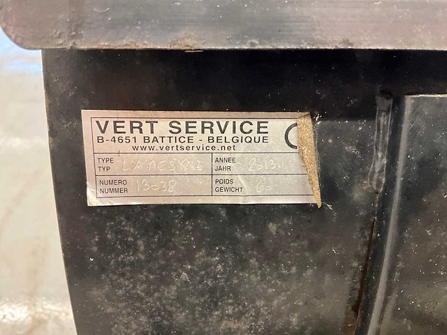 Kubota b7001 minitractor sneeuwschuif - afbeelding 8 van  8