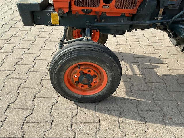 Kubota b7001 minitractor - afbeelding 4 van  20