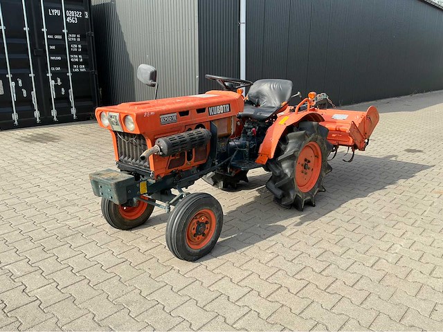 Kubota b7001 minitractor - afbeelding 1 van  20