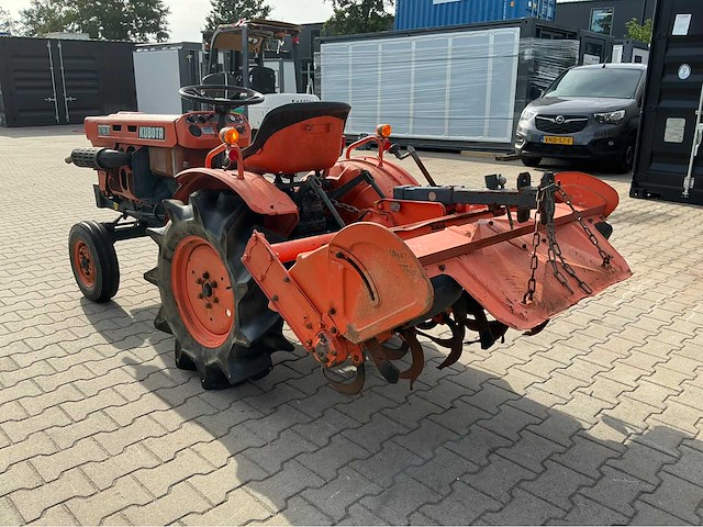 Kubota b7001 minitractor - afbeelding 14 van  20