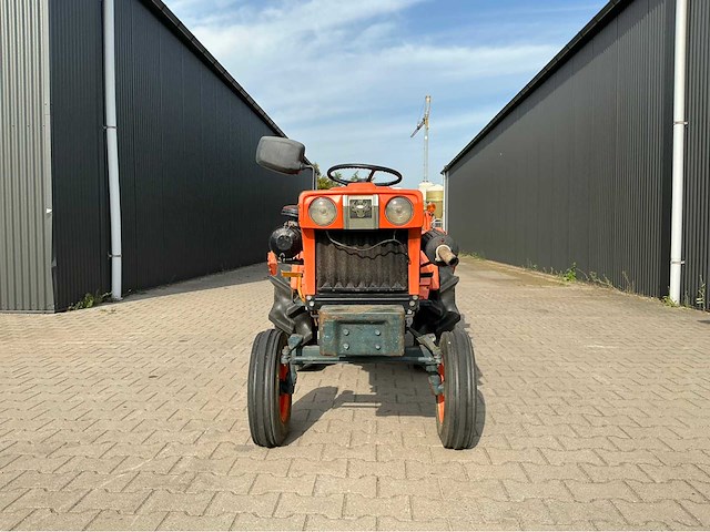 Kubota b7001 minitractor - afbeelding 18 van  20