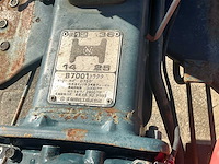 Kubota b7001 vierwielaangedreven mini landbouwtractor met frees - afbeelding 6 van  13