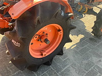Kubota b7001 vierwielaangedreven mini landbouwtractor met frees - afbeelding 9 van  13