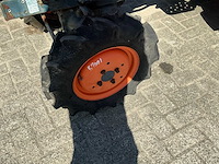 Kubota b7001 vierwielaangedreven mini landbouwtractor met frees - afbeelding 11 van  13