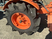 Kubota b7001 vierwielaangedreven mini landbouwtractor met frees - afbeelding 12 van  13