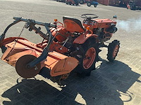 Kubota b7001 vierwielaangedreven mini landbouwtractor met frees - afbeelding 3 van  13