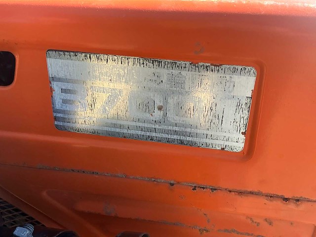 Kubota b7001 vierwielaangedreven mini landbouwtractor met frees - afbeelding 5 van  13