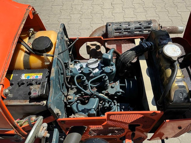 Kubota bulltra b-10 4x4 minitractor - afbeelding 10 van  20