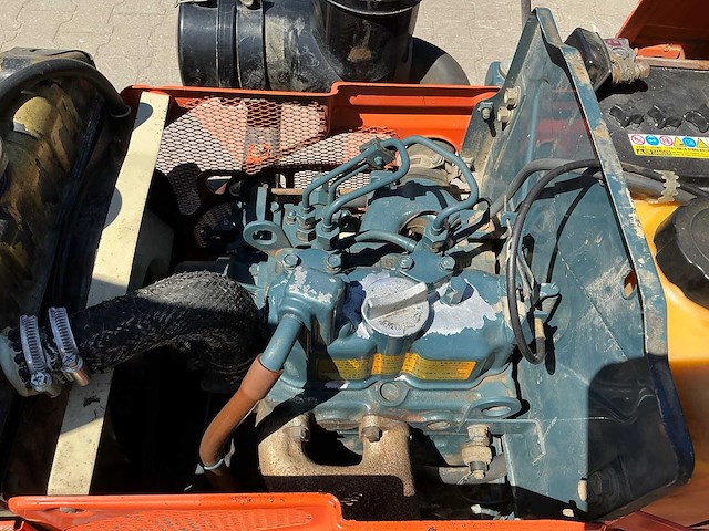Kubota bulltra b-10 4x4 minitractor - afbeelding 11 van  20