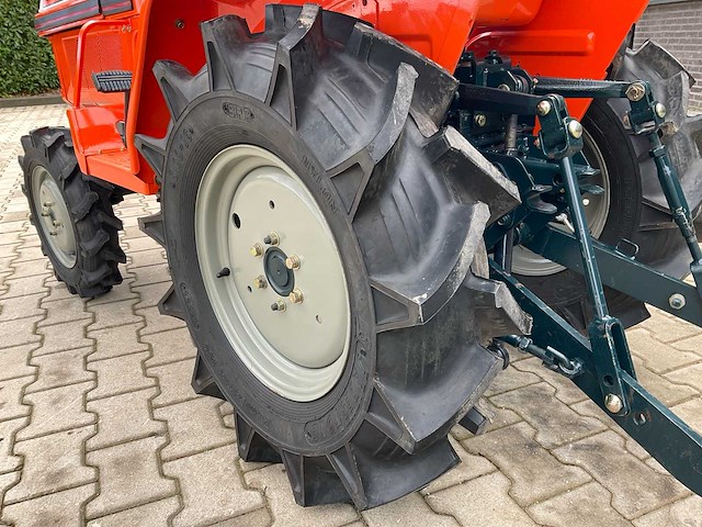 Kubota bulltra b1-14dt minitractor - afbeelding 18 van  23