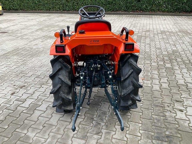 Kubota bulltra b1-14dt minitractor - afbeelding 7 van  23