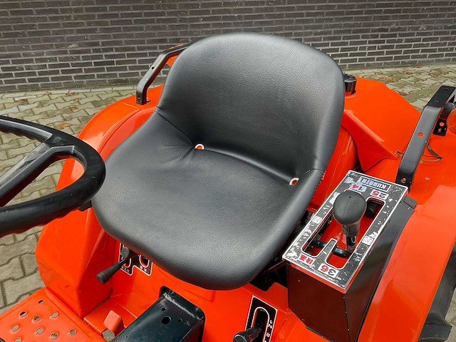 Kubota bulltra b1-14dt minitractor - afbeelding 9 van  23